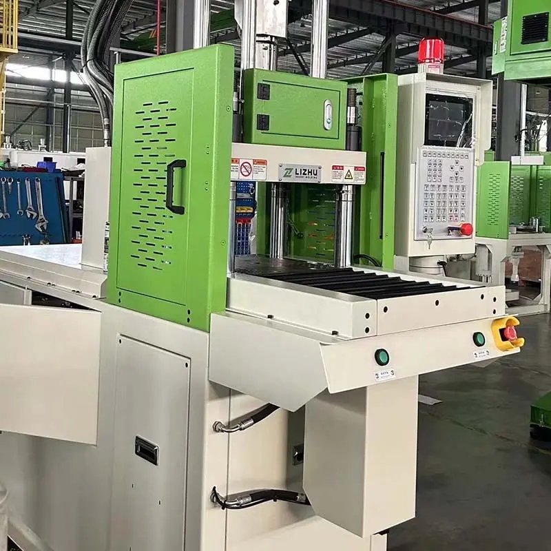 80 Ton Kayar Tablalı Dikey Enjeksiyon Makinesi